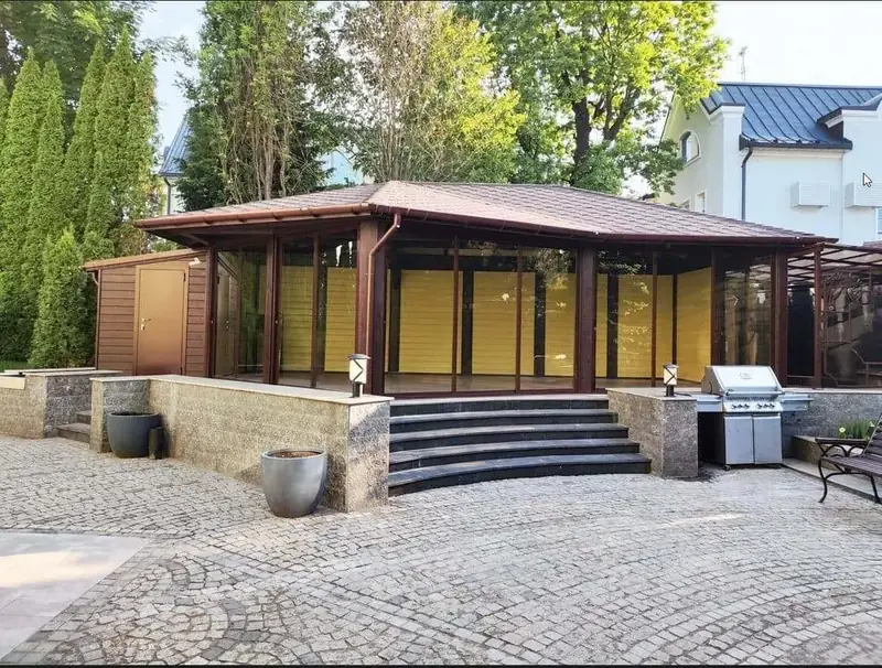 Большая закрытая беседка с раздвижными окнами 2619 — фото 2